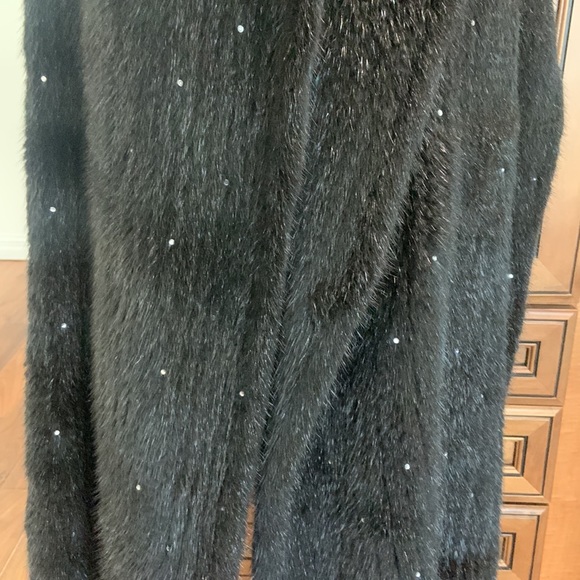Mink fur wrap with rhinestones.  One of a kind stunning wrap. No tags. - Picture 6 of 10